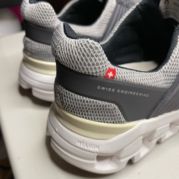 On Cloud Cloudswift Women's Running Shoes Sz 7 Ice / Oasis Cushion Performance - Picture 11 of 14